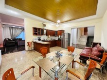 A 2-storey villa house is for sale in Mardakan settlement of Baku city, -2