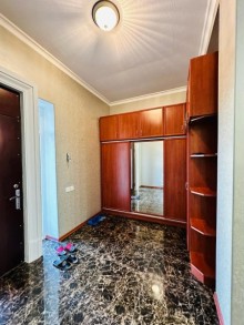 В поселке Мардакян города Баку продается 2-х этажный дачный дом, -12