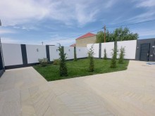 We have a 1-storey villa available for sale, -6