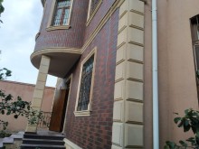 House for sale with a swimming pool at the metro station Baku city, -5