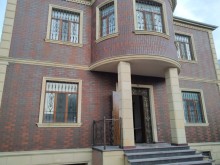 House for sale with a swimming pool at the metro station Baku city, -11