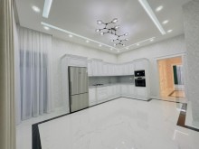 A 2-story villa in Baku for sale, -19