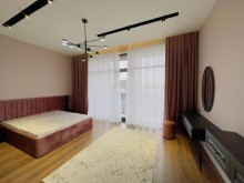 4-room house 200 sq m in the city of Baku, Mardakan, -17