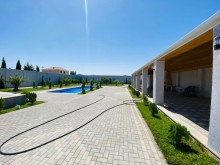Satılır 4 otaqlı həyət evi / bağ evi 200 m², Şüvəlan q., -4