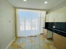 For Sale: 200 m² House / Cottage in Shuvelan Village, Baku City, -18