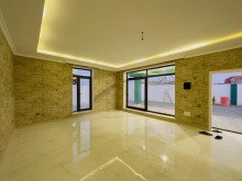 Cheap 4-room apartment for sale. house / cottage 135 m², pos. Shuvelyan Baku, -4