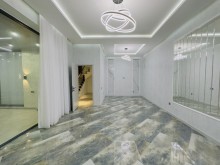 For sale 4 rooms house / cottage with a swimming pool in Baku, -8
