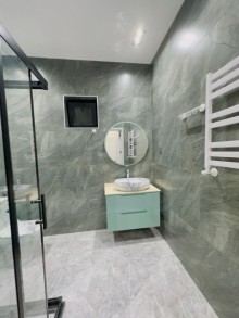 For sale 4 rooms house / cottage with a swimming pool in Baku, -19
