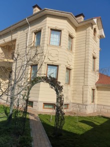 A monolithic country house is for sale in Quba Azerbaijan, -6