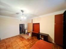Rent (Montly) Commercial Property, -4