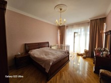 Baku houses A two-story villa for sale on, -14