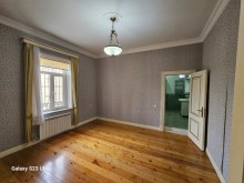 A house is for sale in the Novkhani village of Baku, -9