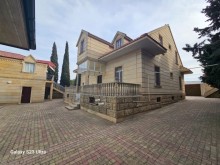 A house is for sale in the Novkhani village of Baku, -10