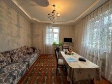 8 otaqlı həyət evi/bağ evi 300 m², Şüvəlan q., -8