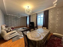8 otaqlı həyət evi/bağ evi 300 m², Şüvəlan q., -15