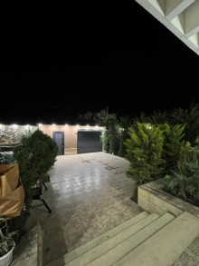 A 4-room courtyard house is for sale in Mardakan settlement in Baku, -3