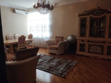 Продается 3-комнатная квартира в Баку со всей мебелью, -3