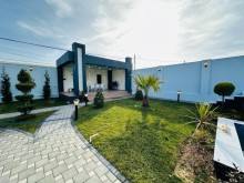 House is for sale in Baku city, Mardakan settlement. The 1-story, 4-room villa, -6