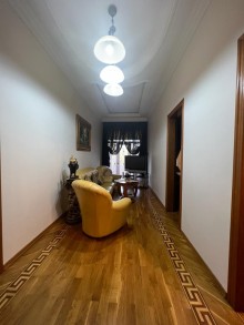 Продается 3-х этажный дом в г Баку, Сабунчинский р, п Бакиханов, -7