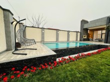Baku, 5-room villa garden house for sale. The land area is 550 m2, -2