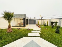 Baku, 5-room villa garden house for sale. The land area is 550 m2, -3