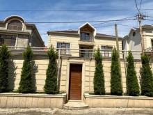 Продается дом в поселке Бакиханов, Баку. Вилла, -1