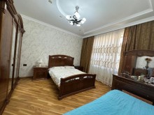 Продается дом в поселке Бакиханов, Баку. Вилла, -15