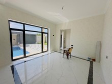 A house with a swimming pool is for sale near secondary school No. 230 in Baku, Shuvalan, -9