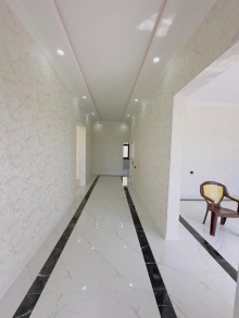A house with a swimming pool is for sale near secondary school No. 230 in Baku, Shuvalan, -10