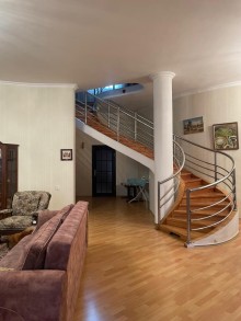 Сдается вилла в Баку 6-комнатная, 2-х этажная, площадью 250 кв.м, -3