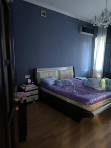 Сдается вилла в Баку 6-комнатная, 2-х этажная, площадью 250 кв.м, -13
