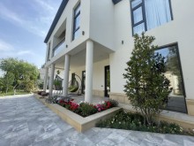 A garden house with a total construction area of ​​465 m2 is for sale in Shuvelan, -14