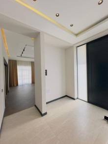 Продается новый 2-х этажный и 4-х комнатный дом в дачном массиве Шувелан в городе Баку, -12