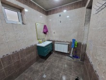 Buy a courtyard house in Bina settlement, Baku, 7 rooms, 200 m2, -5