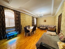 Продается 2-х этажный дом в поселке Рамана города Баку. 4-комнатный, -15