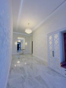 A villa house with high ceilings is for sale in Baku city, -14