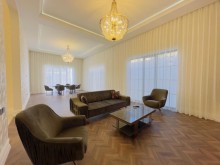 A villa house with high ceilings is for sale in Baku city, -15