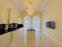 A villa house with high ceilings is for sale in Baku city, -19