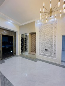 Buy a villa house near Shuvelan Park in Baku. A 2-story, 5-room, -15