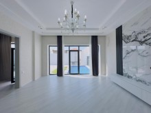 Buy a 4-room courtyard/garden house in Baku Mardakan, 170 m², -13