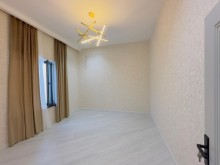 Buy a 4-room courtyard/garden house in Baku Mardakan, 170 m², -16