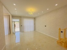 4 otaqlı həyət evi/bağ evi 140 m², Şüvəlan q., -12