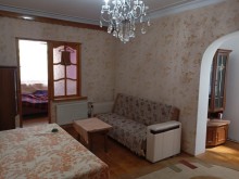 sale-3-room-old-building-baku-nasimi-ganjlik-4-1725481290