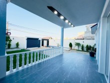 Şüvəlan qəsəbəsində 2 mərtəbəli villa satılır Bakı, -2