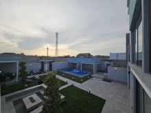 Şüvəlan qəsəbəsində, Xəzərə yaxın, 6 sot torpaqda 300 m² villa satılır, -5