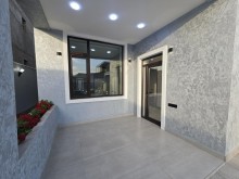 Şüvəlan qəsəbəsində, Xəzərə yaxın, 6 sot torpaqda 300 m² villa satılır, -10