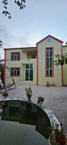 A countryside property with 3 houses is for sale in Nardaran. Location: just 7 minutes by car from S, -8