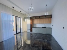 Bakıda modern həyət evi satılır Mərdəkan qəsəbəsində, -19