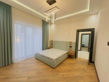 Şüvəlan qəsəbəsində bağ evi satılır. Ümumi sahəsi 170 m², -13