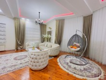 Buzovna Kardioloji mərkəz yolunda villa ev satılır, -18